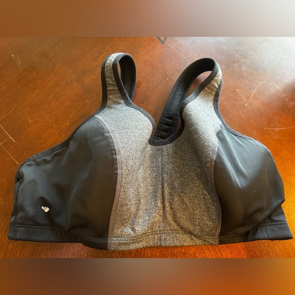 Livi Active High Impact Sports Bra